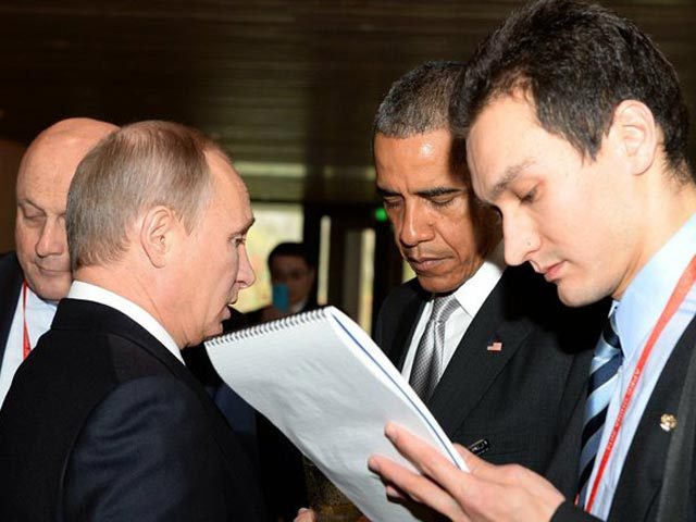 Пресса оценила &quot;обмен любезностями&quot; Путина и Обамы на саммите АТЭС и неловкие моменты общения