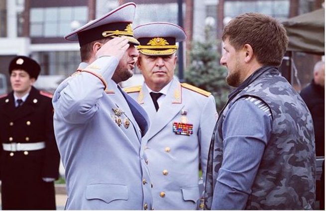 Кадыров приказал доставить в Чечню командиров «Азова» и «Днепра»