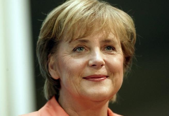 Акция «Поздравь Ангелу Меркель с Днем Победы» набирает обороты