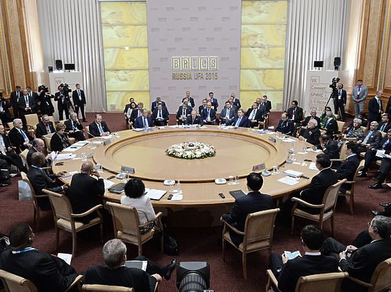 Мировые лидеры преждевременно покидают саммит ШОС