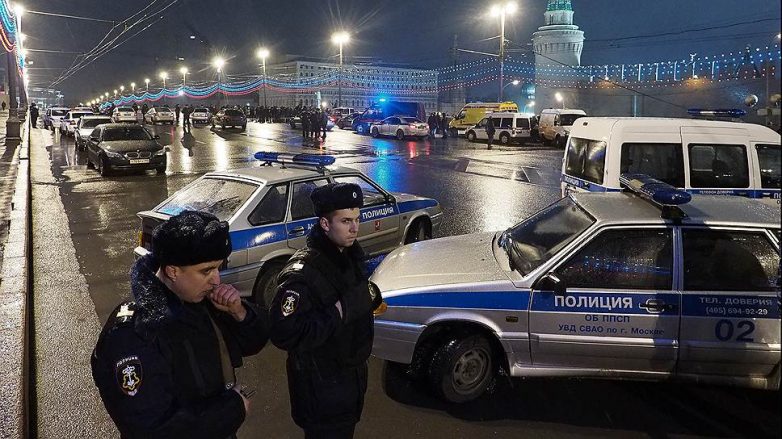 Немцова могли убить из двух пистолетов