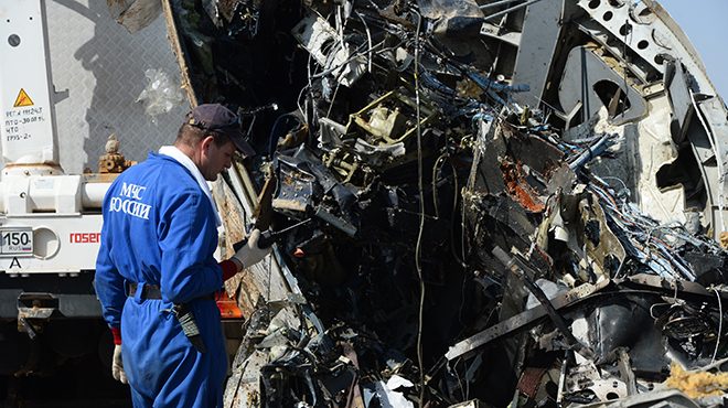 Эксперты обнаружили у пассажиров А321 взрывные травмы