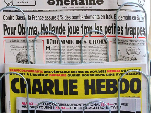 &quot;Charlie Hebdo&quot; опубликовал карикатуры о крушении А321