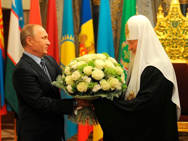 Беседа Патриарха Кирилла с Путиным сыграла решающую роль в передаче Исаакиевского собора