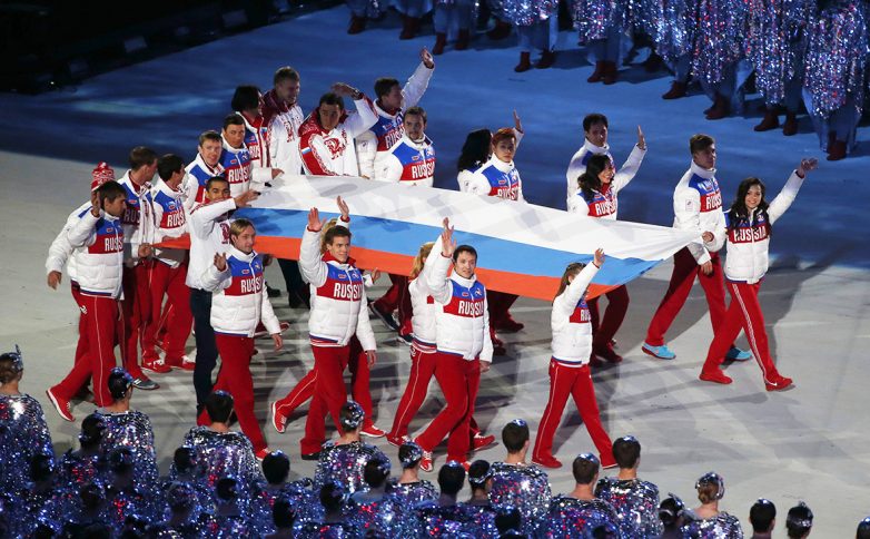 Медведев поручил оказать материальную поддержку спортсменам, отстраненным от Олимпиады-2018
