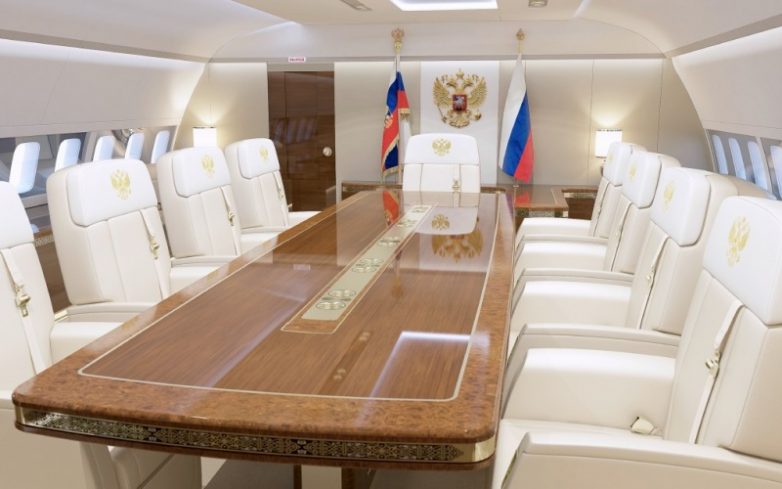 Как выглядит внутри борт № 1, перевозящий российских президентов