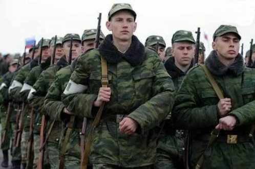Российским военнослужащим запрещают увольняться, угрожая уголовным преследованием и запугивая родственников