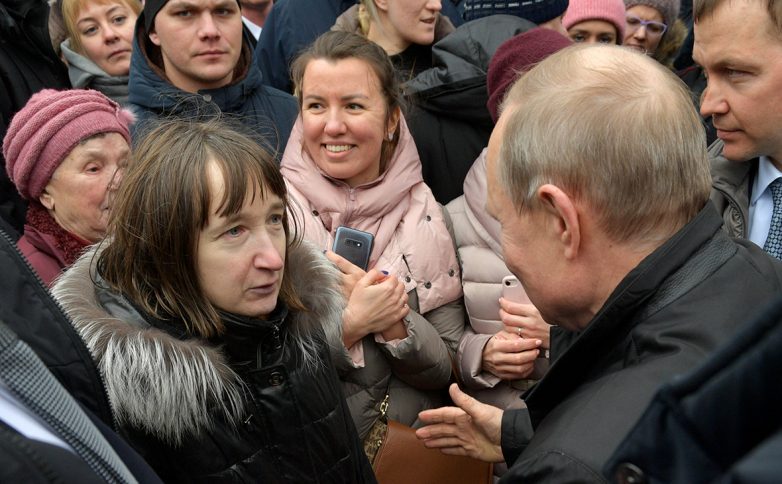 Спросившей Путина о жизни на 10 тыс. руб. пенсионерке нашли работу