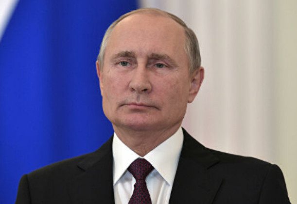 Путин заявил об отступлении коронавируса в России и потребовал «додавить» его в регионах