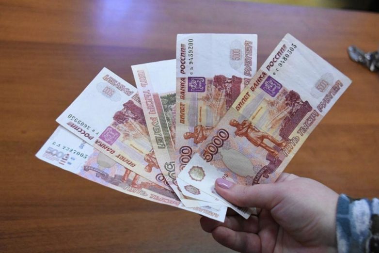 Более 70% россиян живут на 25000 рублей в месяц