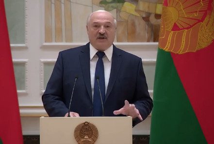 Лукашенко обратился к протестующим со словами «мы в плен никого не берем»