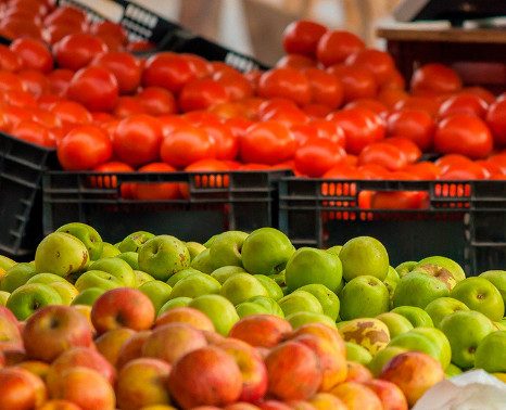 Россельхознадзор запретил ввоз яблок и помидоров из Азербайджана, Армении и Турции