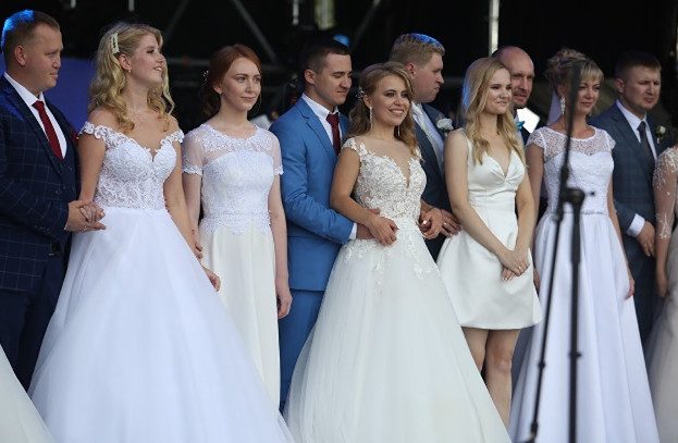 В Нижегородской области запретили жениться без сертификата о прививке от COVID-19