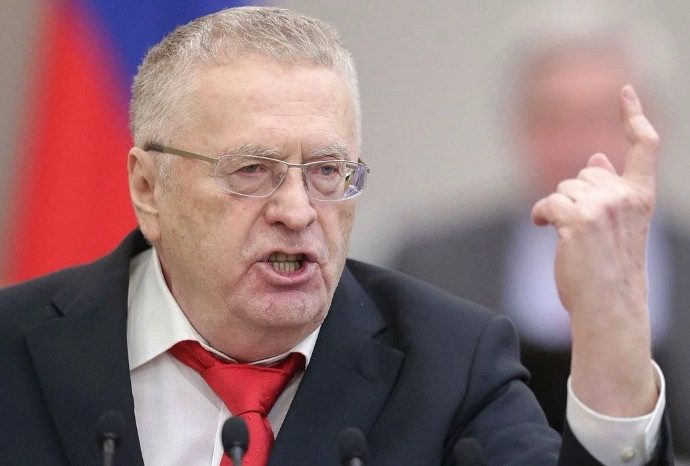 Жириновский заявил, что непривитых россиян будут сажать в тюрьмы