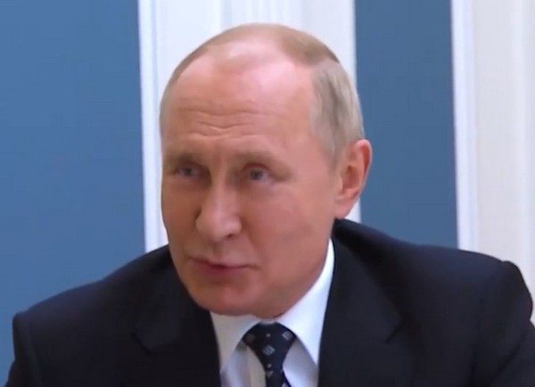 Путин ответил на угрозу Лукашенко перекрыть газ