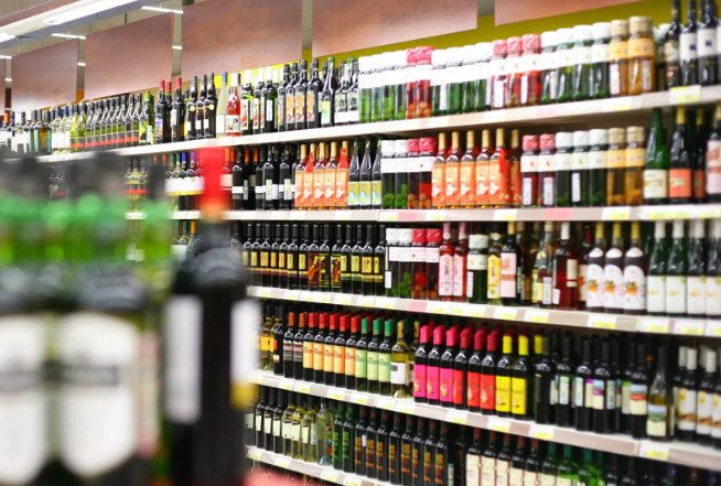 В Думе предложили вынести алкогольные магазины за пределы населенных пунктов
