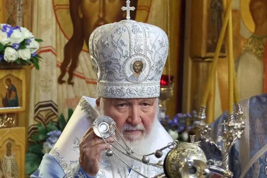 Патриарх Кирилл заявил, что у людей «крышу сносит» из-за «популяризации греха»