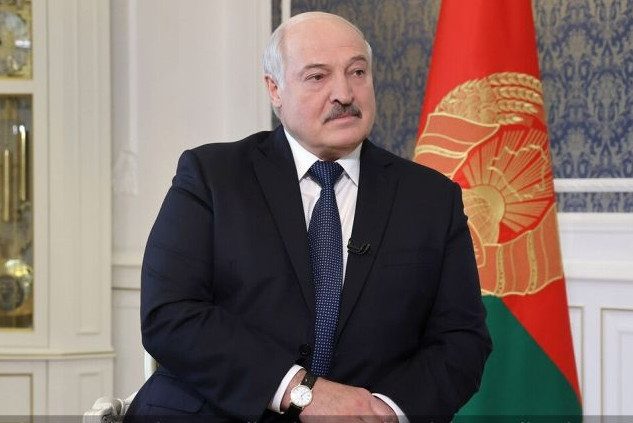 Лукашенко заявил о переоборудовании белорусских Су-24 под ядерное оружие