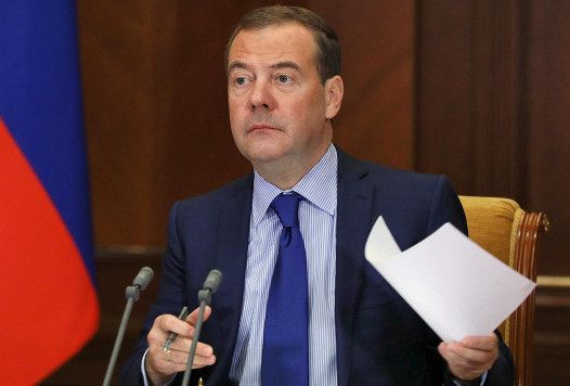 Медведев заявил о праве России применить ядерное оружие в случае необходимости