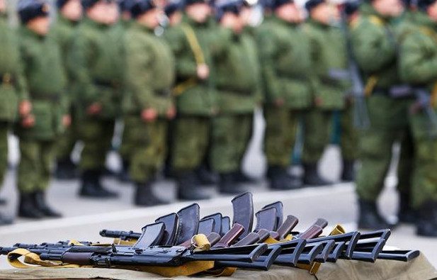 Российских чиновников отправят на военные сборы