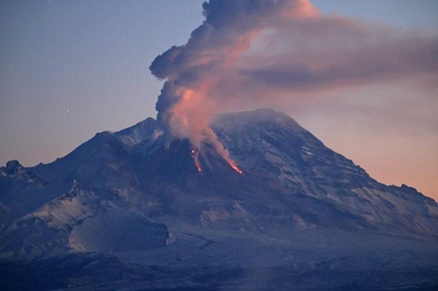 На Камчатке проснулся вулкан «Шивелуч»