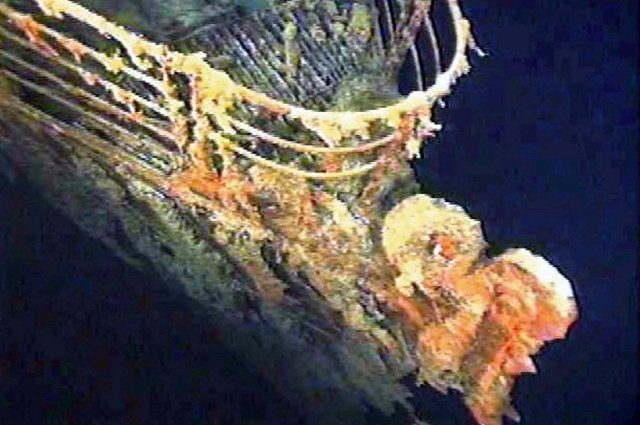 В Атлантическом океане пропал батискаф, доставлявший туристов к «Титанику»