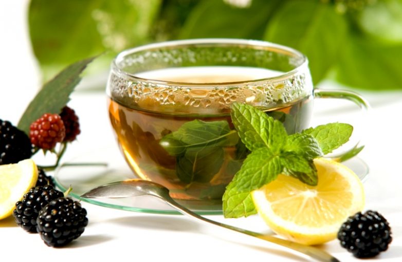 8 натуральных и вкусных чаев, которые отбивают аппетит и помогают похудеть