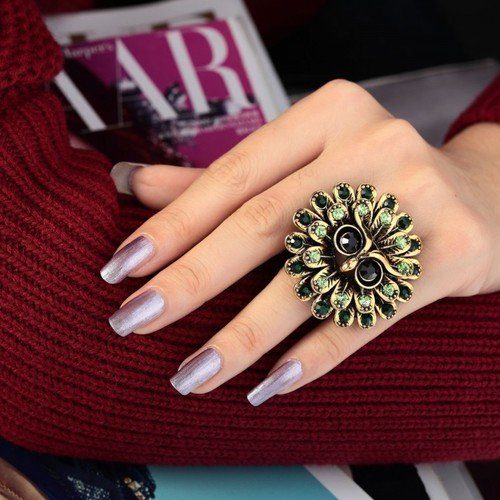 Как носить кольца на руках модно и стильно