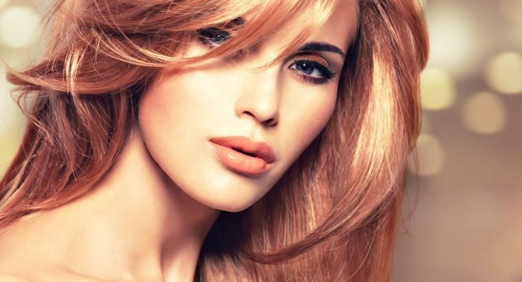 Эффектные стрижки на средние волосы с челкой для женщин старше 40