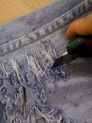 Как самостоятельно порезать джинсы