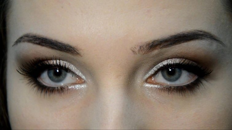 Секреты макияжа, которые помогут скрыть недосып