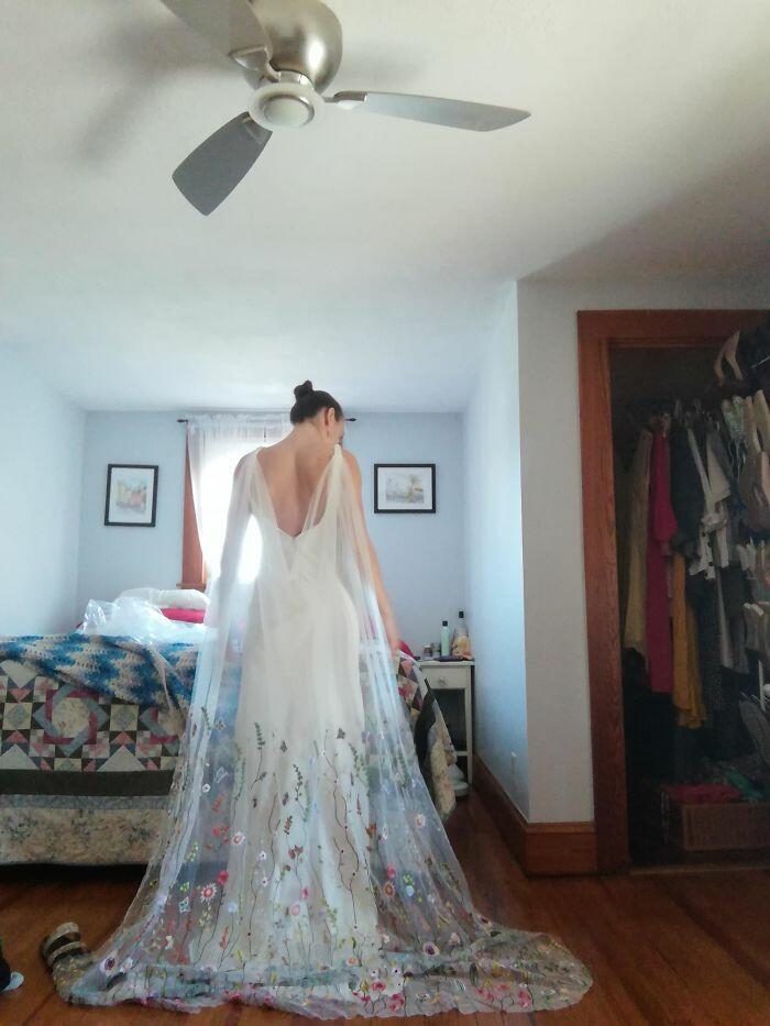 Невесты, которые купили свадебные платья по дешёвке, и они именно такие, как те хотели