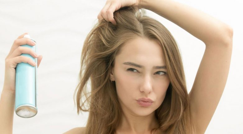 Ошибки, которые делают женщины при выпрямлении волос