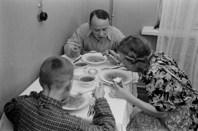 Репортаж о жизни советской семьи