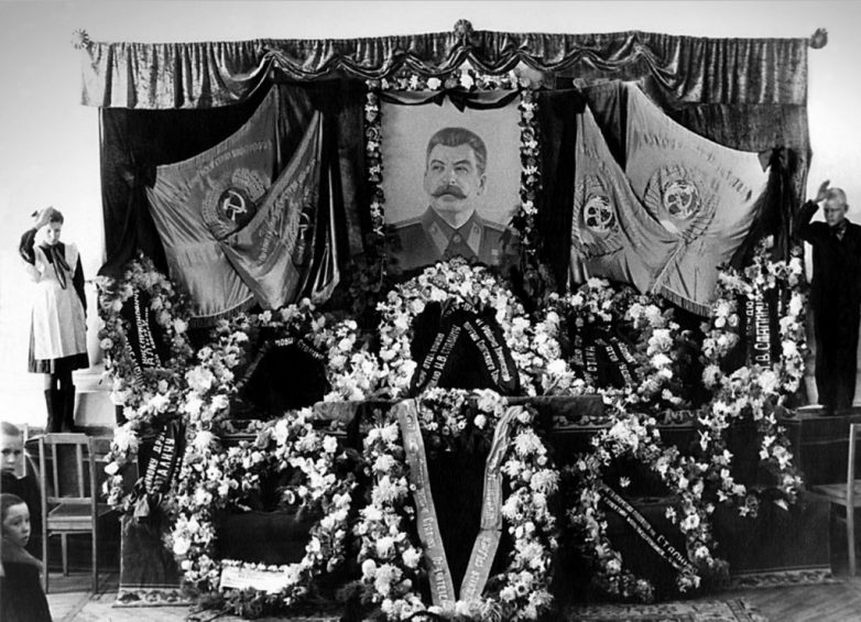 Траур после смерти Сталина