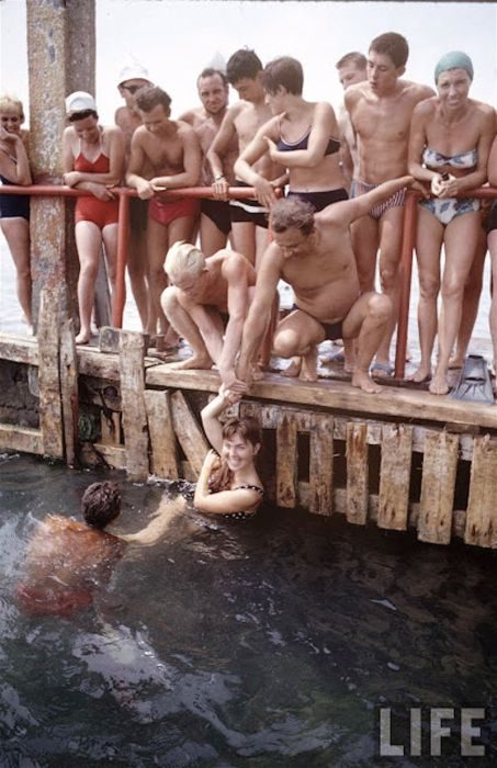 Советская молодёжь 1960-х