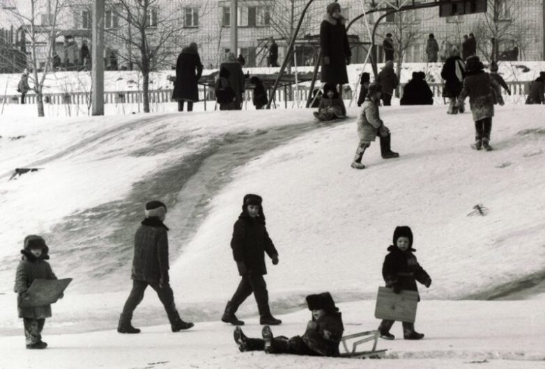 Кисель в брикетах, жжёный сахар и другие радости советских детей