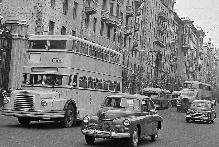 Почему двухэтажные автобусы и троллейбусы так и не прижились в СССР?