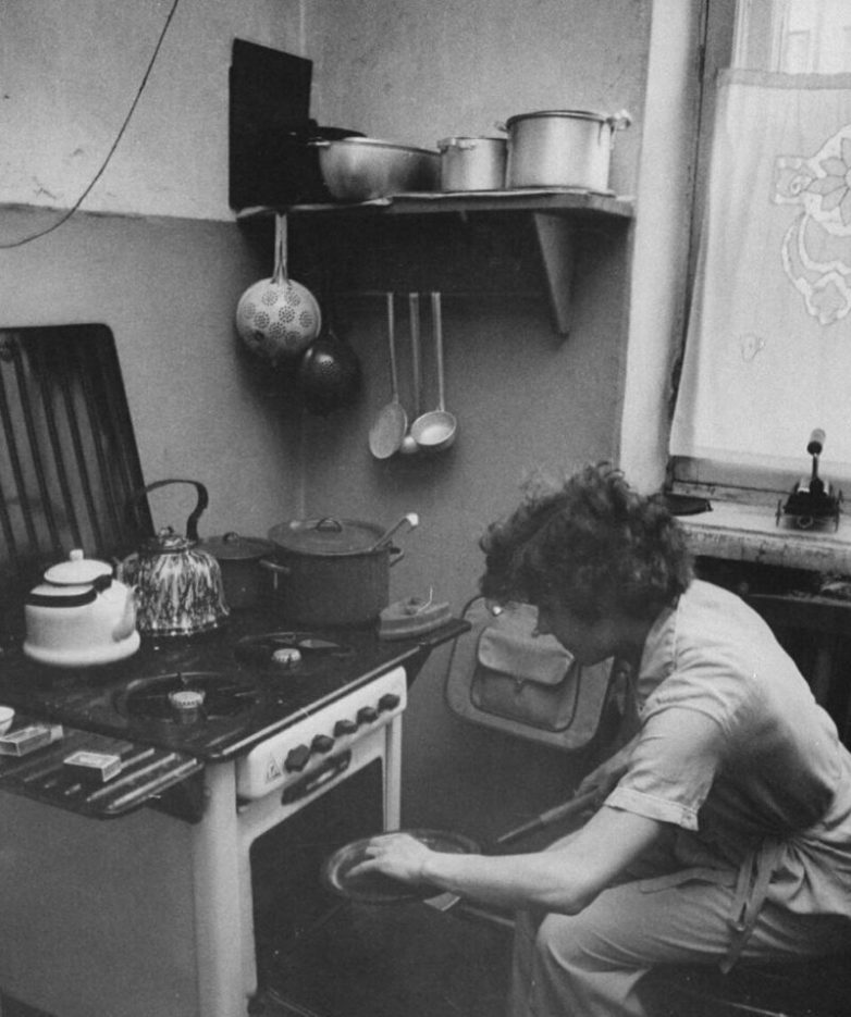 Простые москвички в 1956-м году. Фото журнала «LIFE»