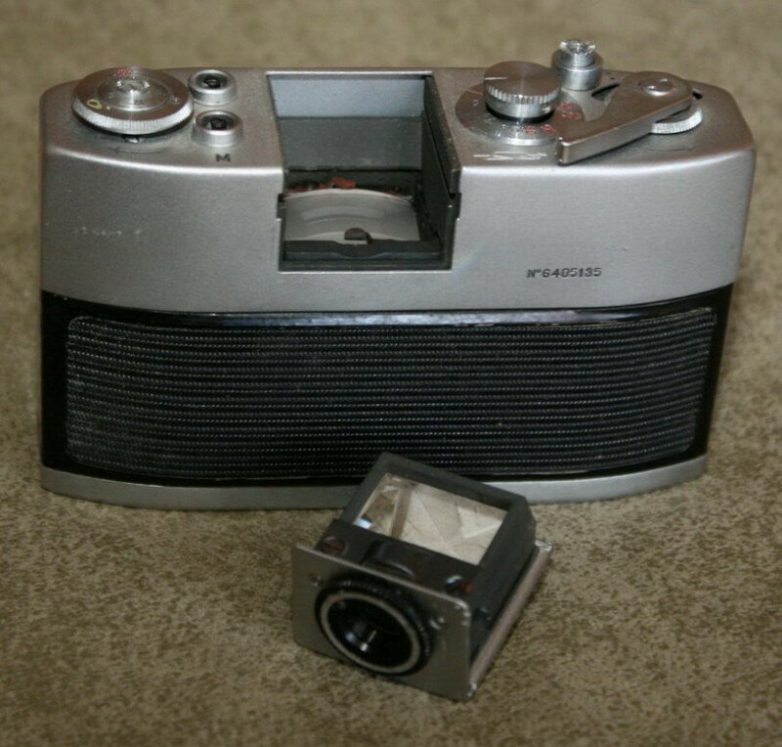 Необычный советский зеркальный фотоаппарат «Нарцисс»