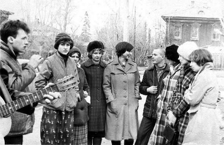 Как одевалась советская молодежь?