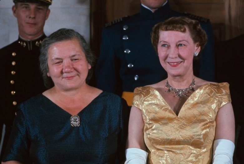 Какой мир увидел «первую леди» СССР в 1959 году?