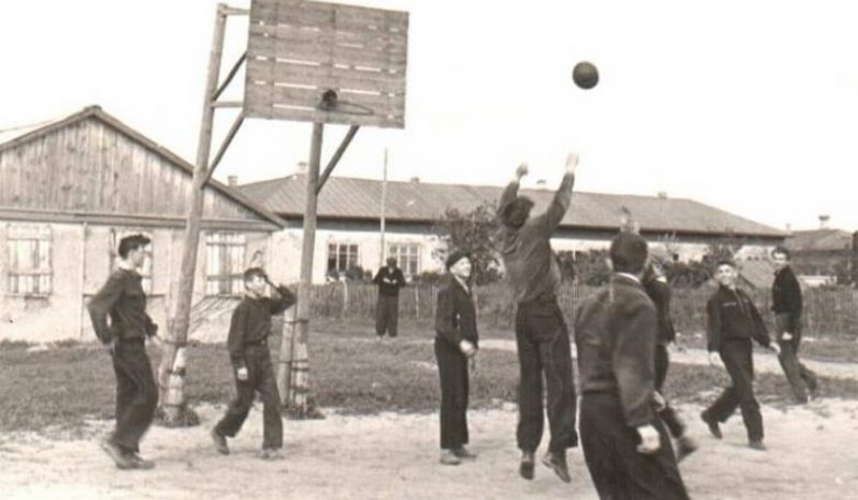 25 фото, показывающих спортивную жизнь в СССР