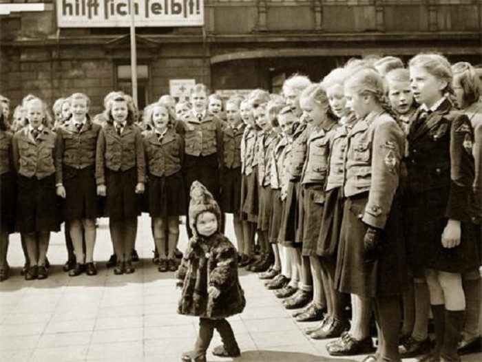 Зачем фашисты превращали советских детей в арийцев, и что с ними стало после разгрома Германии?