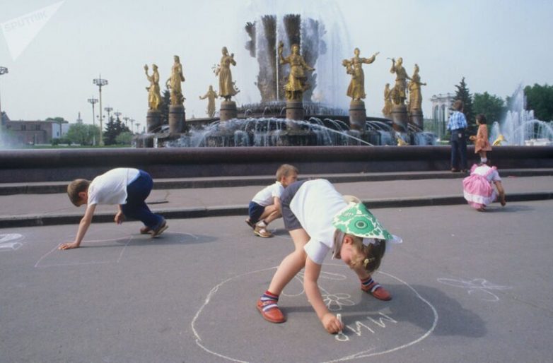 Как проводили своё лето советские дети
