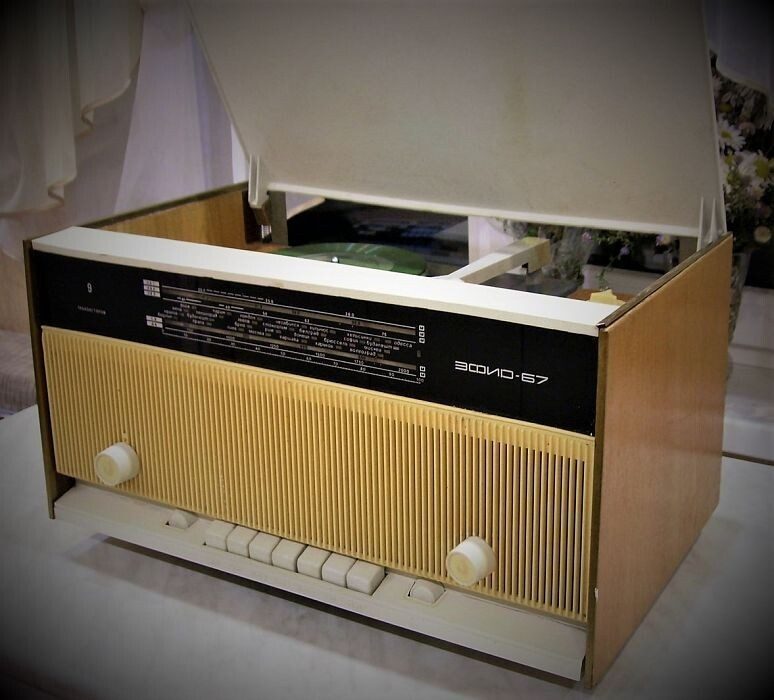 8 больших транзисторных радиол, которые выпускались в СССР