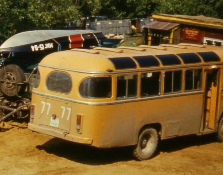 Советский автобус нашего детства