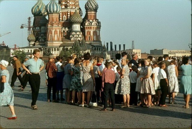 Эти снимки времён СССР обязательно вызовут у вас тёплые воспоминания