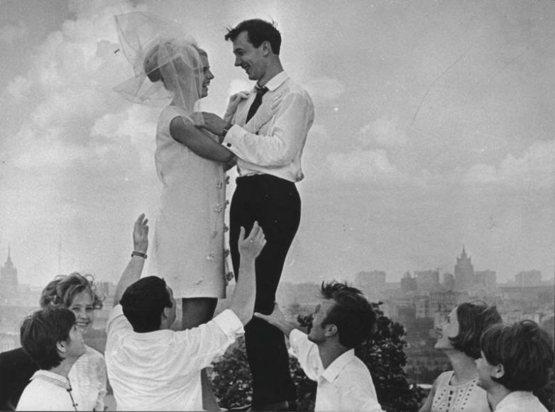 Самые романтичные снимки советской эпохи, в которых многие узнают себя