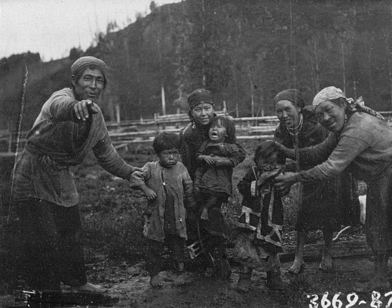Смешные и интересные исторические фото Сибири; расскажу, что на них происходит